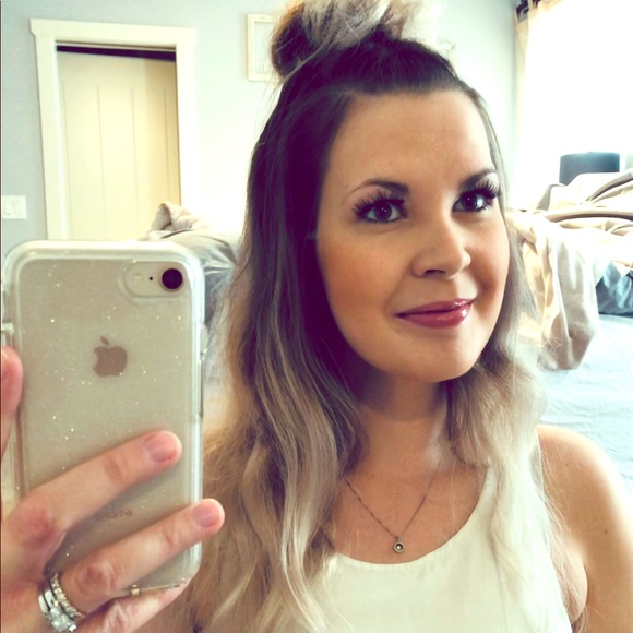 Meet your Posher, Sarah - Picture 1 of 1